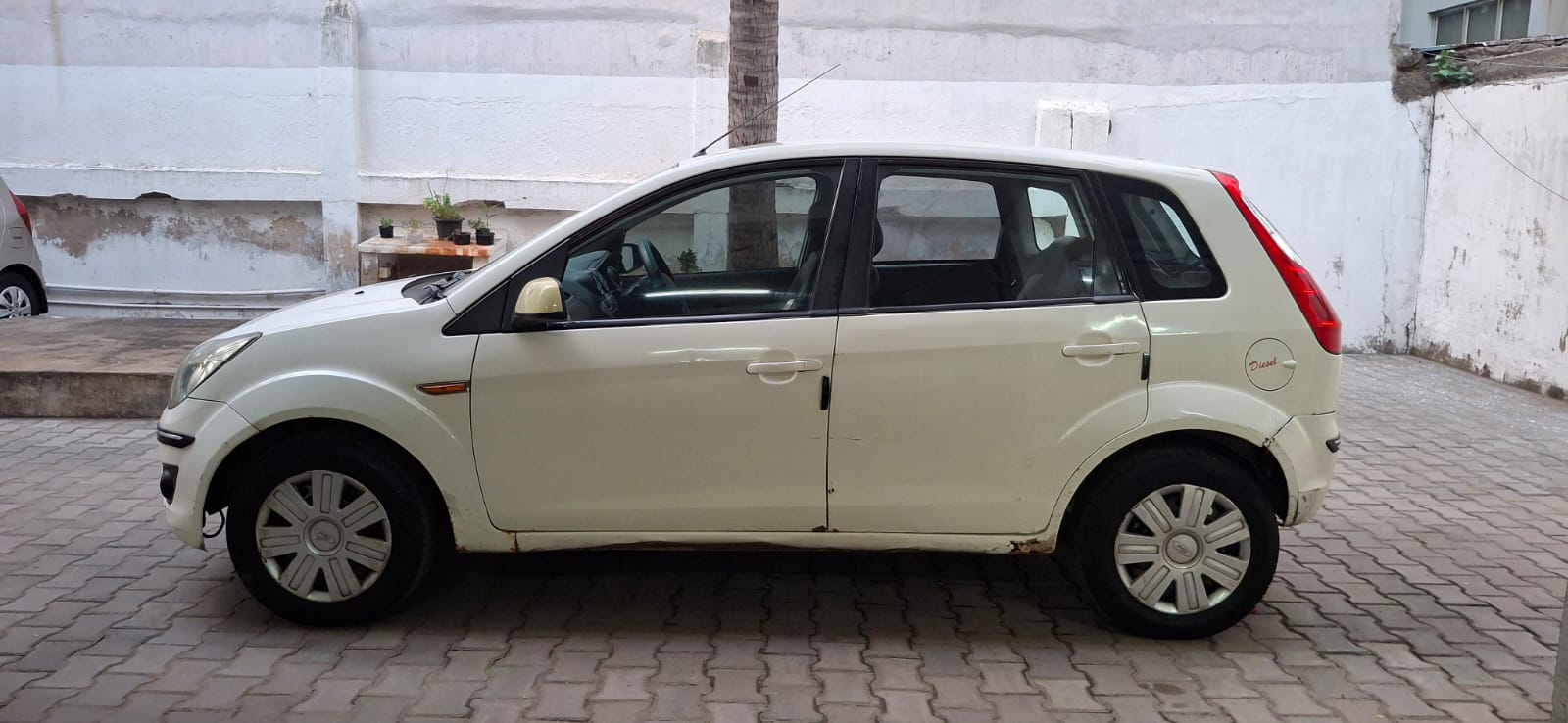 Ford Figo(2010-2012) Duratec Petrol Zxi 1.2